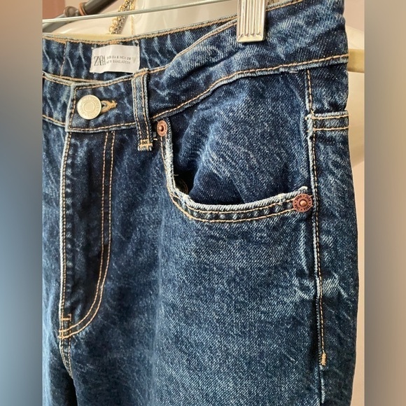 Zara HIGH RISE MOM JEANS DARK BLUE SZ US6 - Picture 10 of 12